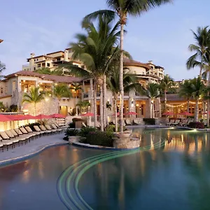 Resort Hacienda Beach Club & Residences